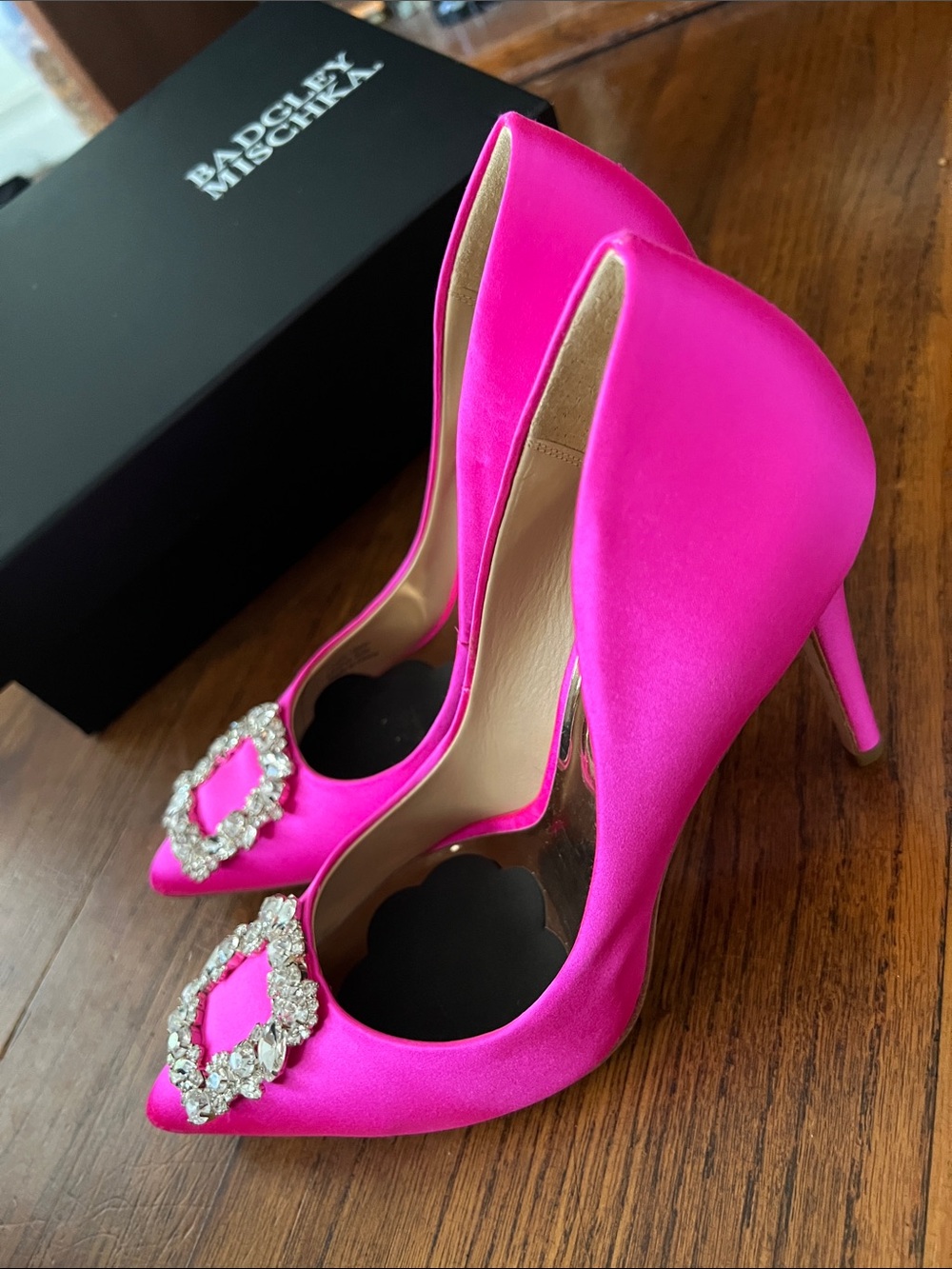 Badgley Mischka Pink Satin Crystal Buckle Pumps – New, Never Worn ✨💗 - Picture 5 of 6